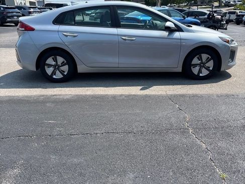 Used 2021 Hyundai Ioniq Blue FWD image 4