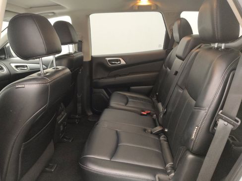 Used 2018 Nissan Pathfinder SL w/ SL Premium Package AWD/4WD image 18