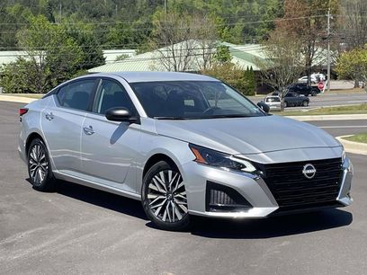 Used 2025 Nissan Altima 2.5 SV