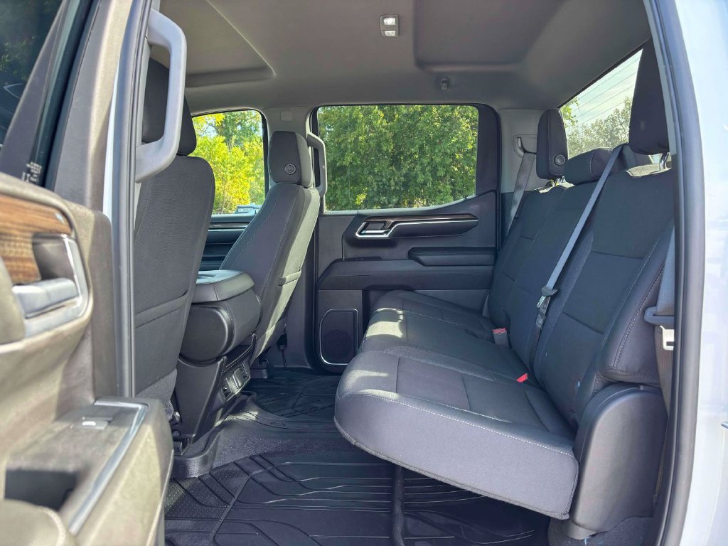 Used 2024 Chevrolet Silverado 1500 RST w/ Protection Package AWD/4WD image 19