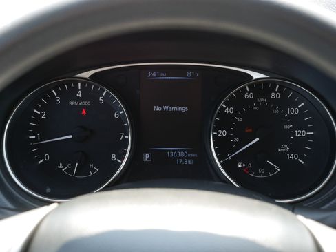Used 2015 Nissan Rogue S AWD/4WD image 21