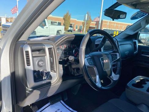 Used 2017 GMC Sierra 1500 SLE w/ SLE Value Package image 10