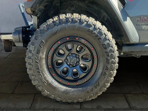 Used 2020 Jeep Gladiator Rubicon image 23