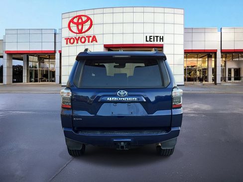 Used 2020 Toyota 4Runner SR5 Premium image 6