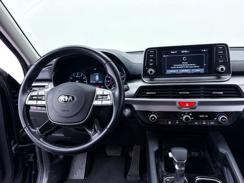 Used 2020 Kia Telluride LX AWD/4WD image 3