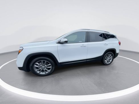 Used 2023 GMC Terrain SLT w/ Infotainment Package II AWD/4WD image 5