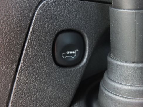 Used 2016 Ford Flex SEL w/ Equipment Group 202A FWD image 17
