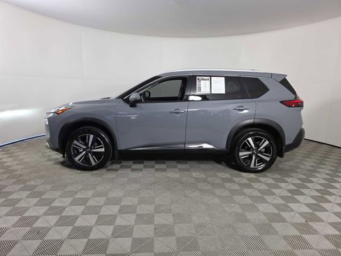 Used 2023 Nissan Rogue Platinum w/ Platinum Premium Package image 5