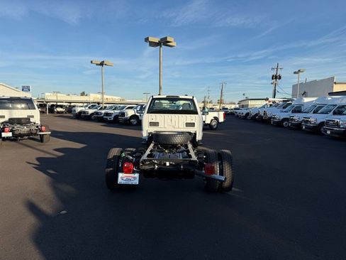 New 2026 Ford F550 4x4 Regular Cab Super Duty image 3