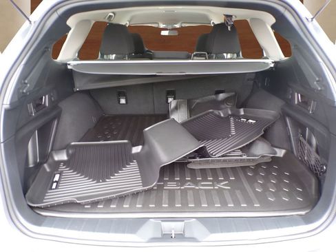 Used 2023 Subaru Outback Premium image 13