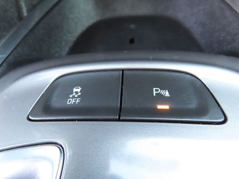 Used 2024 Chevrolet Malibu LT FWD image 9