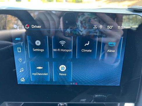 Used 2024 Chevrolet Corvette E-Ray AWD/4WD image 28