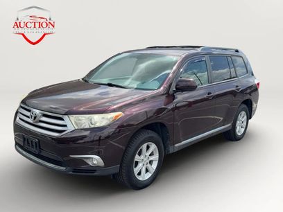 Used 2012 Toyota Highlander 4WD w/ Tech Pkg