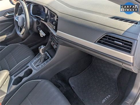 Used 2023 Volkswagen Jetta Sport image 11