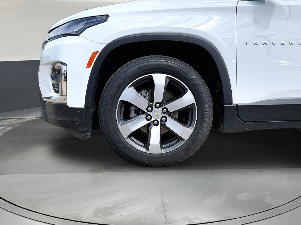 Used 2023 Chevrolet Traverse LT w/ LT Premium Package AWD/4WD image 36