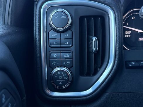 Used 2021 GMC Sierra 1500 AT4 w/ Off-Road Performance Package image 32