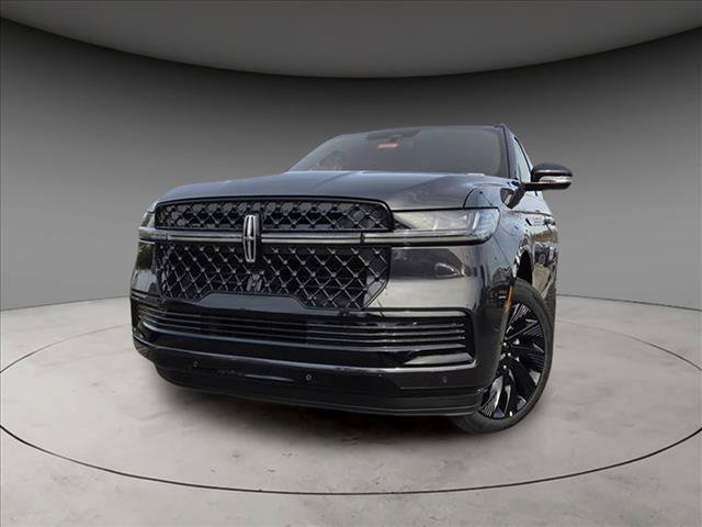 New 2025 Lincoln Navigator Reserve w/ Jet Appearance Package AWD/4WD image 2