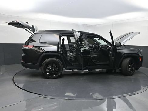 Used 2021 Jeep Grand Cherokee L Laredo RWD image 42