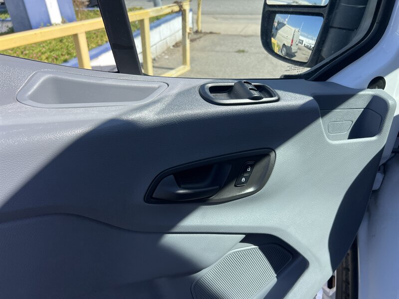 Used 2016 Ford Transit 150 130 Low Roof RWD image 7