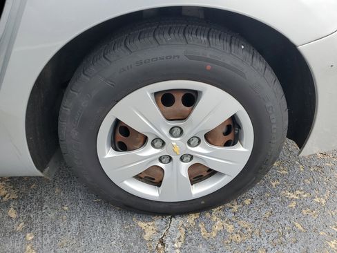 Used 2016 Chevrolet Cruze LS image 7