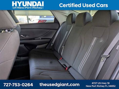 Used 2024 Hyundai Elantra SEL image 13