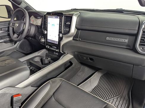 Used 2025 RAM 1500 Laramie AWD/4WD image 5
