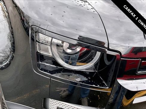 Used 2024 Land Rover Defender 110 S image 30