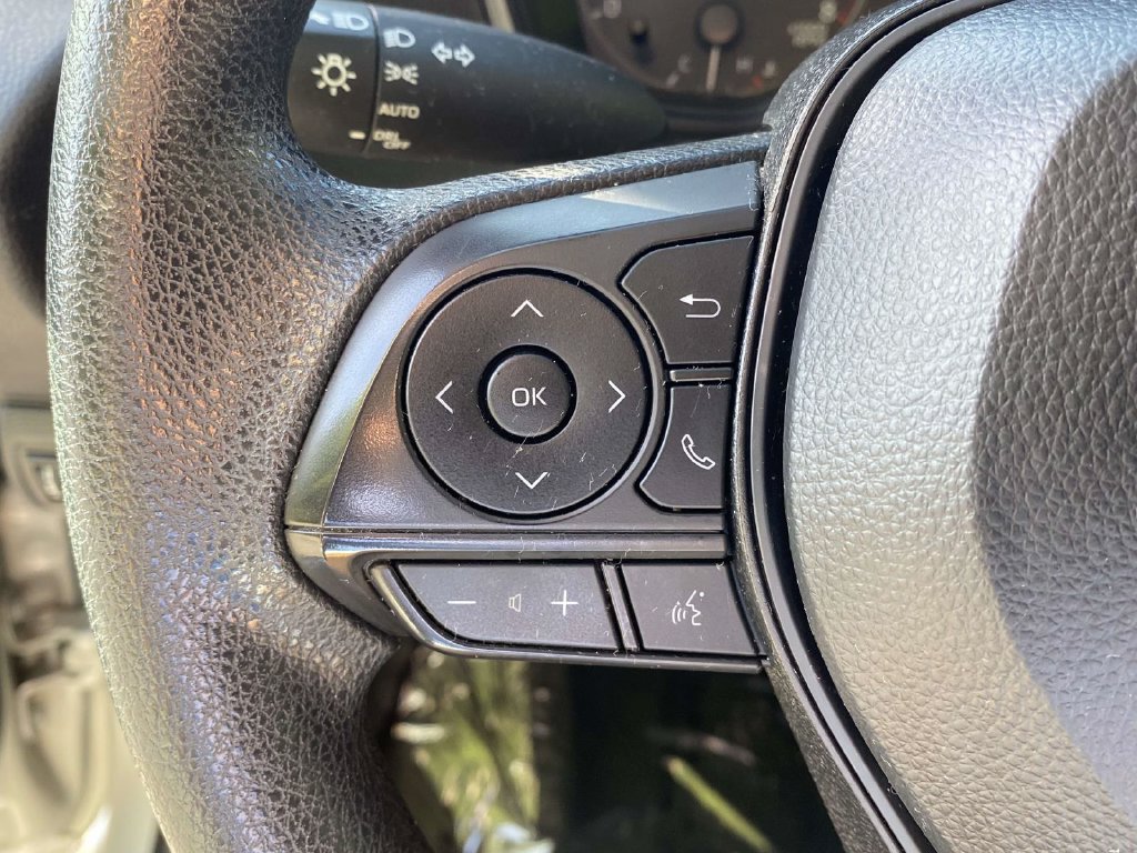 Used 2024 Toyota Corolla LE FWD image 19