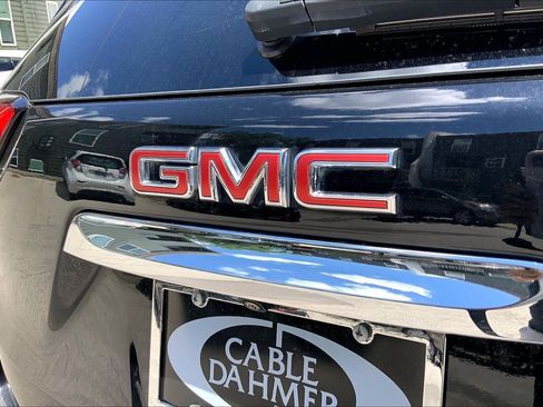 Used 2022 GMC Terrain Denali w/ Black Diamond Edition AWD/4WD image 30