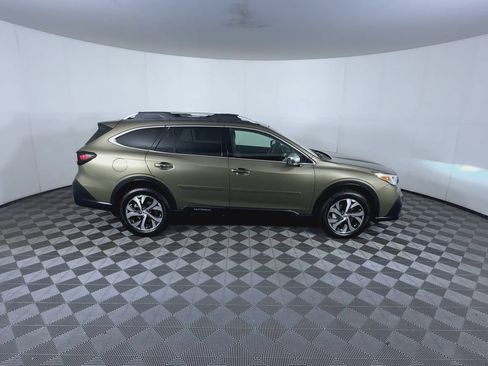 Used 2020 Subaru Outback Touring XT AWD/4WD image 9
