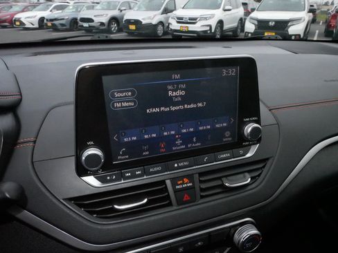 Used 2020 Nissan Altima 2.5 SR image 22