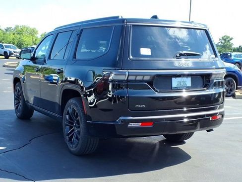 New 2026 Jeep Grand Wagoneer Summit AWD/4WD image 4