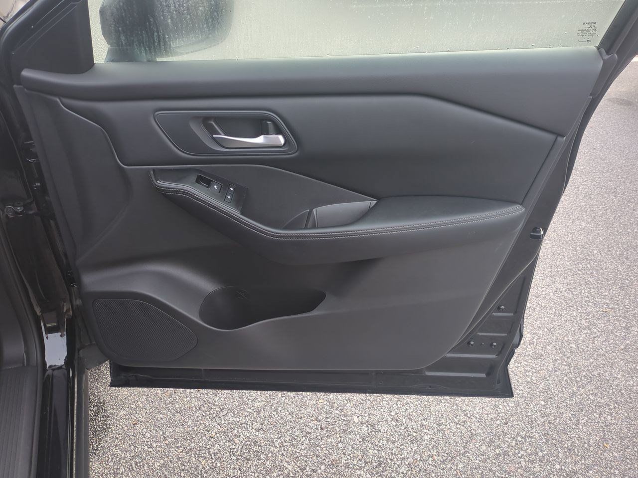 Certified 2024 Nissan Rogue SV AWD/4WD image 40