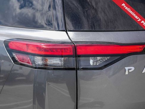 Used 2022 Nissan Pathfinder Platinum w/ Lighting Package (N92) FWD image 9