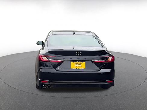 Used 2025 Toyota Camry SE FWD image 12