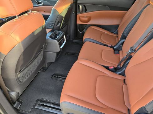 New 2026 Kia Carnival EX image 19