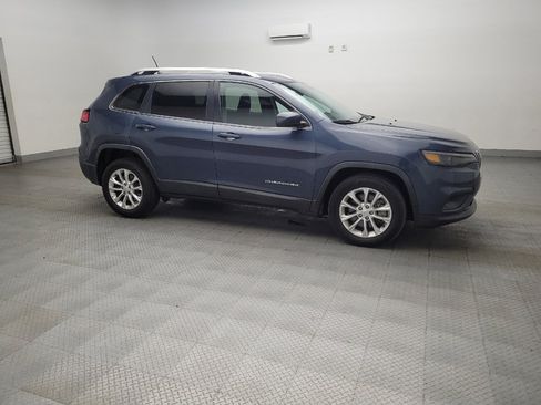 Used 2019 Jeep Cherokee Latitude w/ Popular Appearance Group FWD image 11