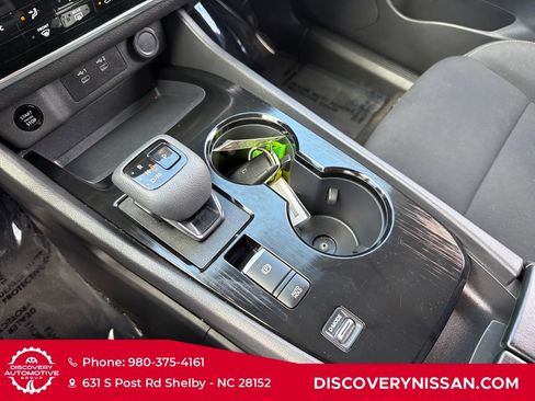 Certified 2024 Nissan Rogue S FWD image 20