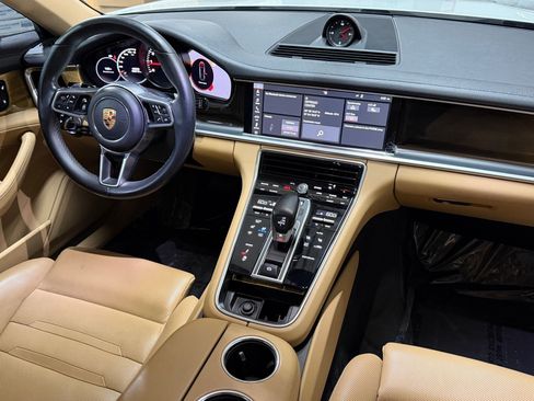 Used 2018 Porsche Panamera 4 AWD/4WD image 45