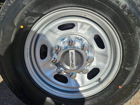 Used 2024 Ford F250 XL w/ XL Driver Assist Package RWD image 15
