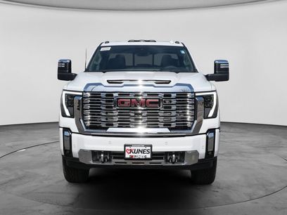 New 2026 GMC Sierra 3500 Denali w/ Denali Reserve Package