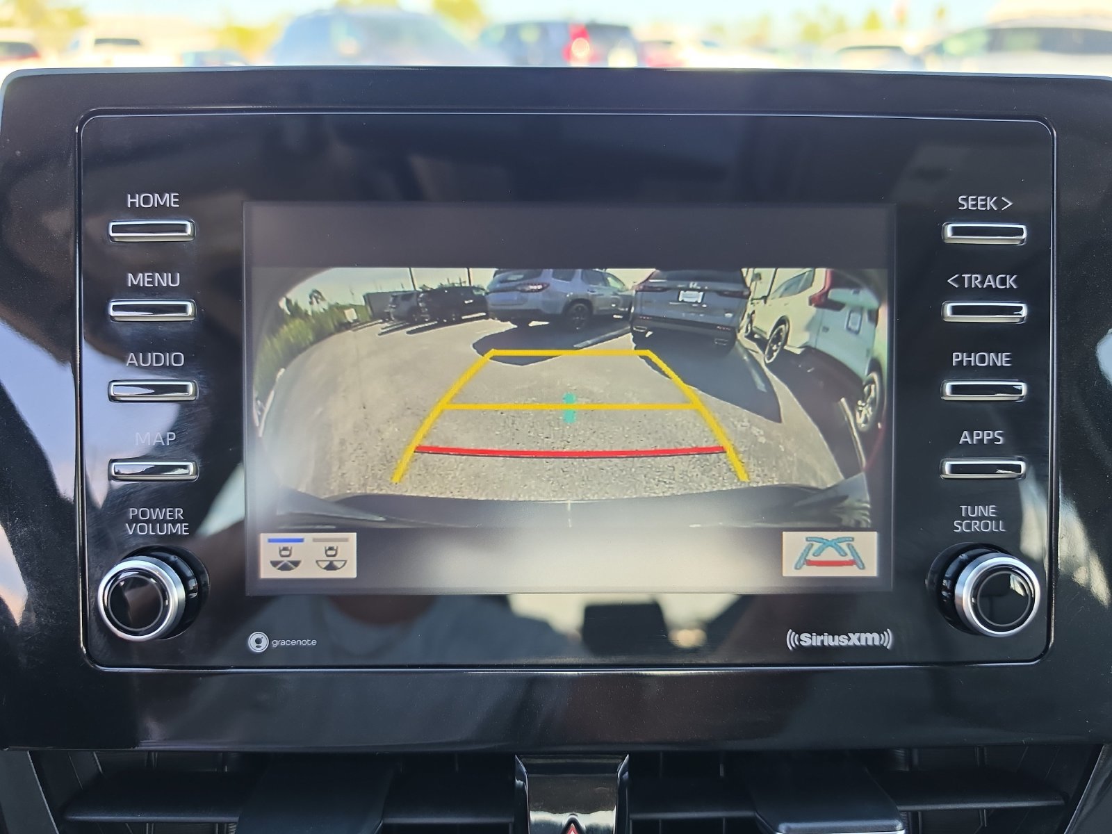 Used 2021 Toyota Camry SE FWD image 19