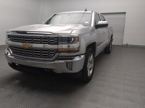Used 2018 Chevrolet Silverado 1500 LT w/ Texas Edition RWD image 15