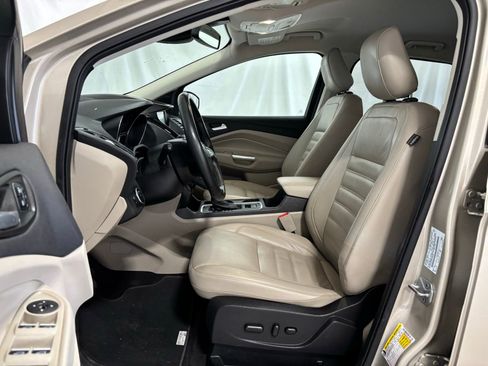 Used 2018 Ford Escape Titanium w/ Ford Safe & Smart Package image 12