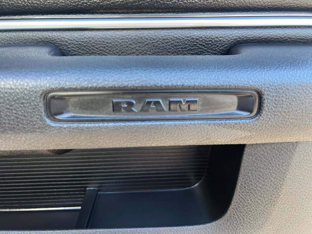 Used 2024 RAM 1500 Warlock RWD image 48