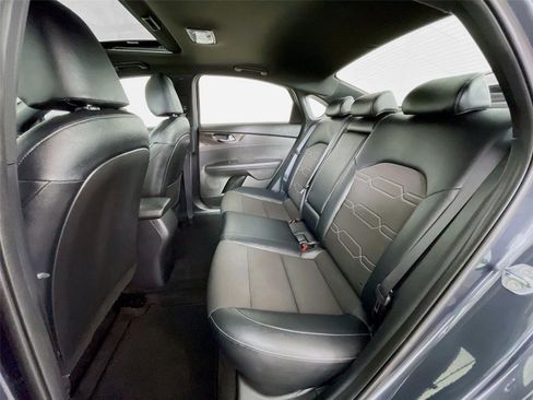 Used 2023 Kia Forte GT-Line w/ GT-Line Premium Package FWD image 28