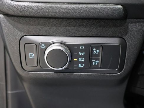 Used 2021 Ford Escape SE image 31