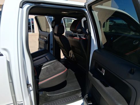 Used 2013 Ford F150 FX4 w/ FX Appearance Pkg AWD/4WD image 16