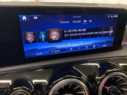 Used 2025 Mercedes-Benz CLA 250 4MATIC image 13