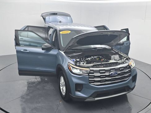Used 2026 Ford Explorer Active AWD/4WD image 60